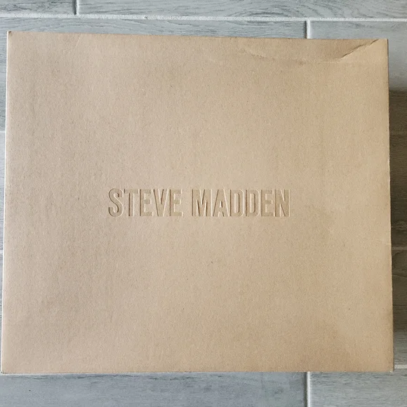 Steve Madden Black Fink Studded Heeled Boots - Picture 2 of 6